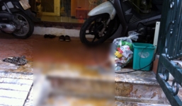 Nhà dân ở Hà Nội bị khủng bố bằng 'bom bẩn'