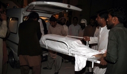 Xe tải đâm xe bus, ít nhất 19 học sinh tử vong