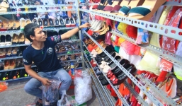 Cử nhân vào làng đại học bán hàng rong kiếm tiền Tết