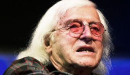 Rúng động MC xâm hại 1.000 trẻ em trong phòng thay đồ