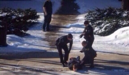 Nam sinh say rượu bắn chết trợ giảng ngay trong lớp?