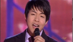 Sốt với clip khoảnh khắc riêng tư của Quang Lê lúc nửa đêm