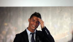 Ronaldo: 'Tôi không hoàn hảo, và chỉ là con người bằng xương bằng thịt'