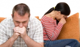 Vợ chồng chiến tranh lạnh vì về Tết nội hay ngoại