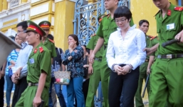 Nói lời sau cùng, Huyền Như khóc nức nở tại tòa