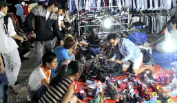 Sinh viên Sài Gòn sắm Tết với 100.000 đồng