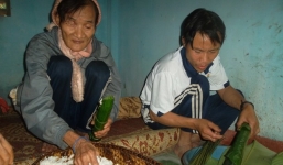 'Người rừng'’ ăn Tết, không muốn ở rừng nữa