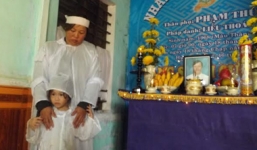 Vụ chìm tàu ở Huế: Cận Tết, xé lòng mong đợi tin cha