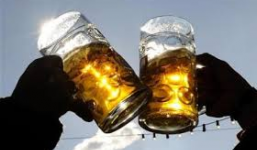 Uống rượu hết nổi, bị bạn nhậu đâm thủng ruột