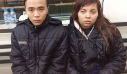 'Chồng' nằm canh cho 'vợ' bán dâm