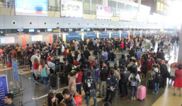 3 ngày Tết, khách đến sân bay Nội Bài tăng mạnh