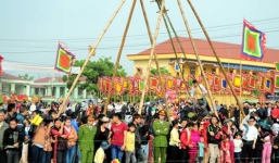 Tái hiện 'vua cày ruộng' trong lễ hội Tịch điền