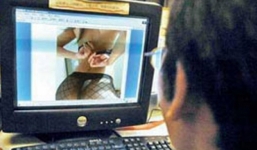 Xem phim khiêu dâm, bé 13 tuổi cưỡng hiếp em gái ruột