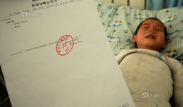 Bé 7 tuổi bị cô giáo đánh xuất huyết não