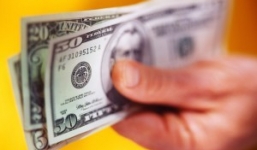 Khách hàng 'bo' hơn 300 triệu cho bồi bàn