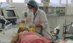 Ăn Tết xong là… nhập viện