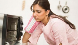 Về tận quê ‘nịnh’ ô sin lên làm việc sau Tết