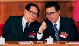 Tây Ban Nha lệnh bắt giữ cựu Chủ tịch và Thủ tướng Trung Quốc