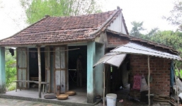 Chuyện tình cảm động cụ ông mù lòa, cụ bà bệnh liệt giường