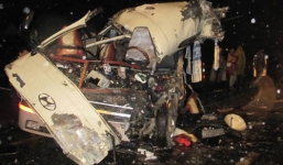 Tai nạn xe khách khiến 15 người nhập viện