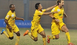 Cầu thủ Thanh Hóa rủng rỉnh tiền bạc nhờ thưởng vượt khung