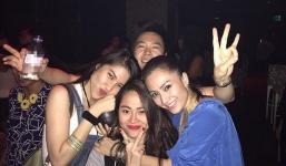 Hậu chia tay, Lê Hiếu vui vẻ đi bar với Tăng Thanh Hà 