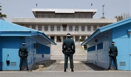 Triều Tiên chủ động “tấn công quyến rũ” Hàn Quốc