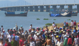 Hoảng hốt phát hiện thi thể thiếu nữ vướng vào lưới cá