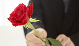 Phụ nữ chờ đợi điều gì nhất trong ngày Valentine?