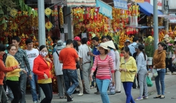 Mũ bảo hiểm cất trong cốp xe bị thu 5.000 đồng