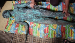 Phát hiện tượng vị thần Hy Lạp Apollo 2.500 tuổi