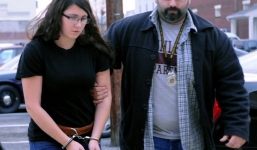 Nữ sát nhân 19 tuổi tiết lộ giết ít nhất 22 người