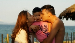 Ngắm ảnh đời thường tràn ngập nụ hôn của gia đình Đan Lê