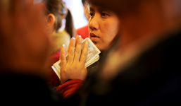 Thất bại với “cuộc chiến” tiền lẻ