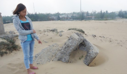 Cô bé 15 tuổi 'gạ' người yêu cũ của chị 'làm chuyện nguy hiểm'?