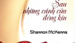 Sau những cánh cửa đóng kín