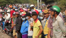 Cánh tay vớt dưới kênh chỉ là đồ chơi bằng nhựa?