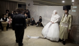 Cận cảnh đám cưới truyền thống của người Do Thái tại Jerusalem