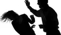 Cuồng ghen, dùng búa đập đầu vợ và “tình địch”