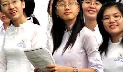 Tuyển sinh ĐH, CĐ 2014: Thí sinh choáng vì “loạn” tuyển sinh