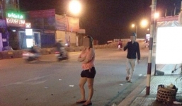 Chợ tình trên cầu nối liền 3 phường ở Sài Gòn