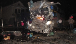 Tai nạn giao thông nghiêm trọng, hàng chục người thương vong