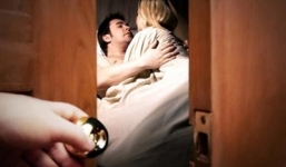 Đang 'mây mưa' với bồ bị phát hiện, vợ thẳng tay giết chồng