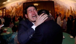 Những hình ảnh rơi nước mắt về cuộc đoàn tụ Hàn-Triều