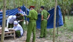 Phát hiện xác phụ nữ chết bí ẩn trong rừng keo