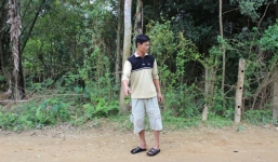 Dân làng tố thầy giáo dẫn côn đồ truy sát người trong đêm