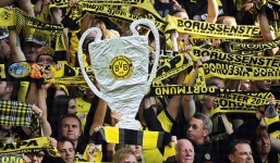 Phá lệ, Zenit đối đãi Dortmund theo cách chưa từng có