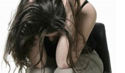 Bản tin 113 – sáng 25/2: Điều dưỡng hiếp nữ sinh thực tập tại bệnh viện...