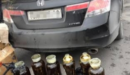 Xế hộp chở hàng cấm hộ 'ông anh' bị 141 bắt giữ