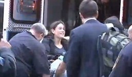 Sản phụ đẻ rơi con giữa đường phố Mỹ